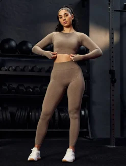 ADAPT 2.0 Seamless Crop Top Fawn