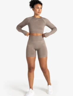 ADAPT 2.0 Seamless Crop Top Fawn