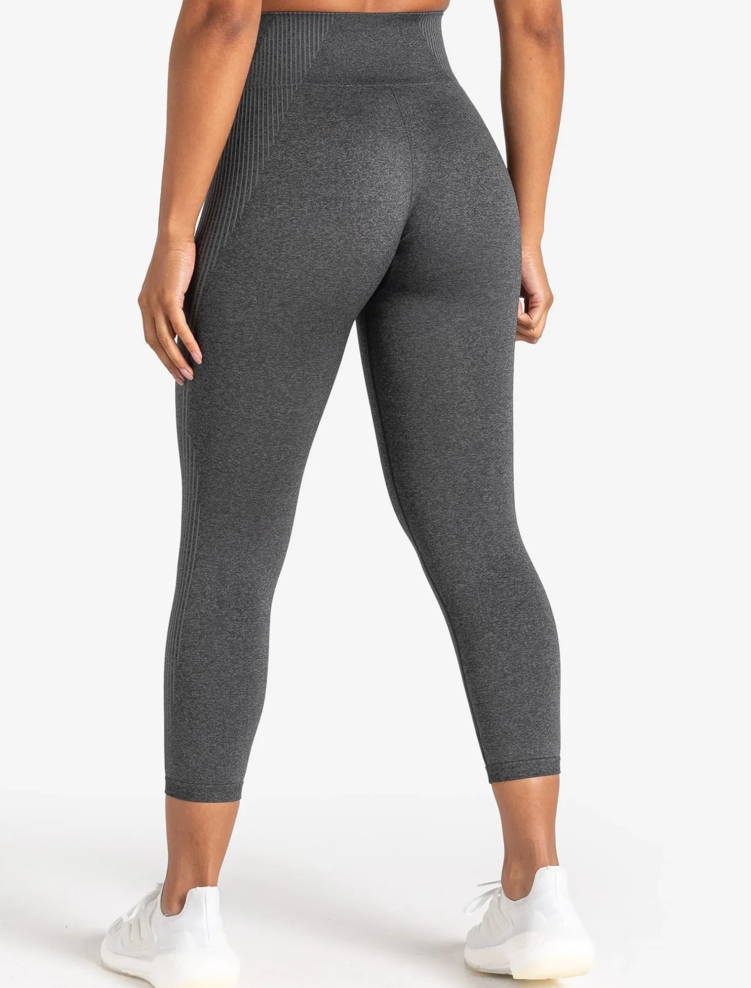 ADAPT 2.0 Seamless 7/8 Leggings Charcoal