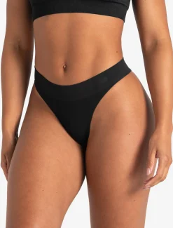 ADAPT 2.0 Seamless Thong Blackout