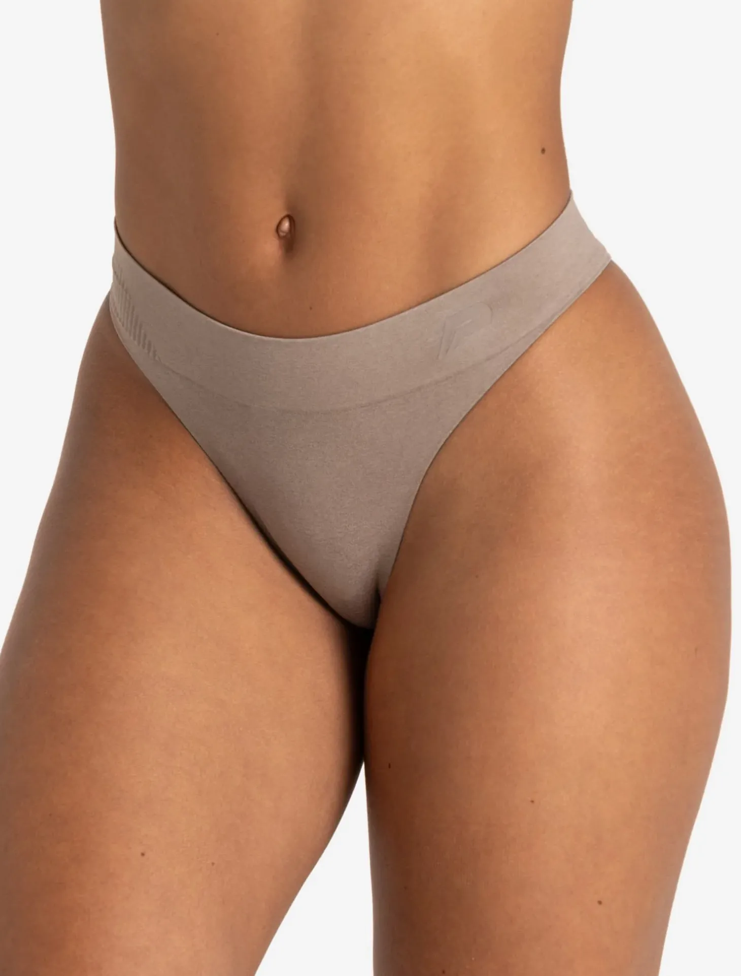 ADAPT 2.0 Seamless Thong Fawn