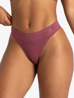 ADAPT 2.0 Seamless Thong Magenta