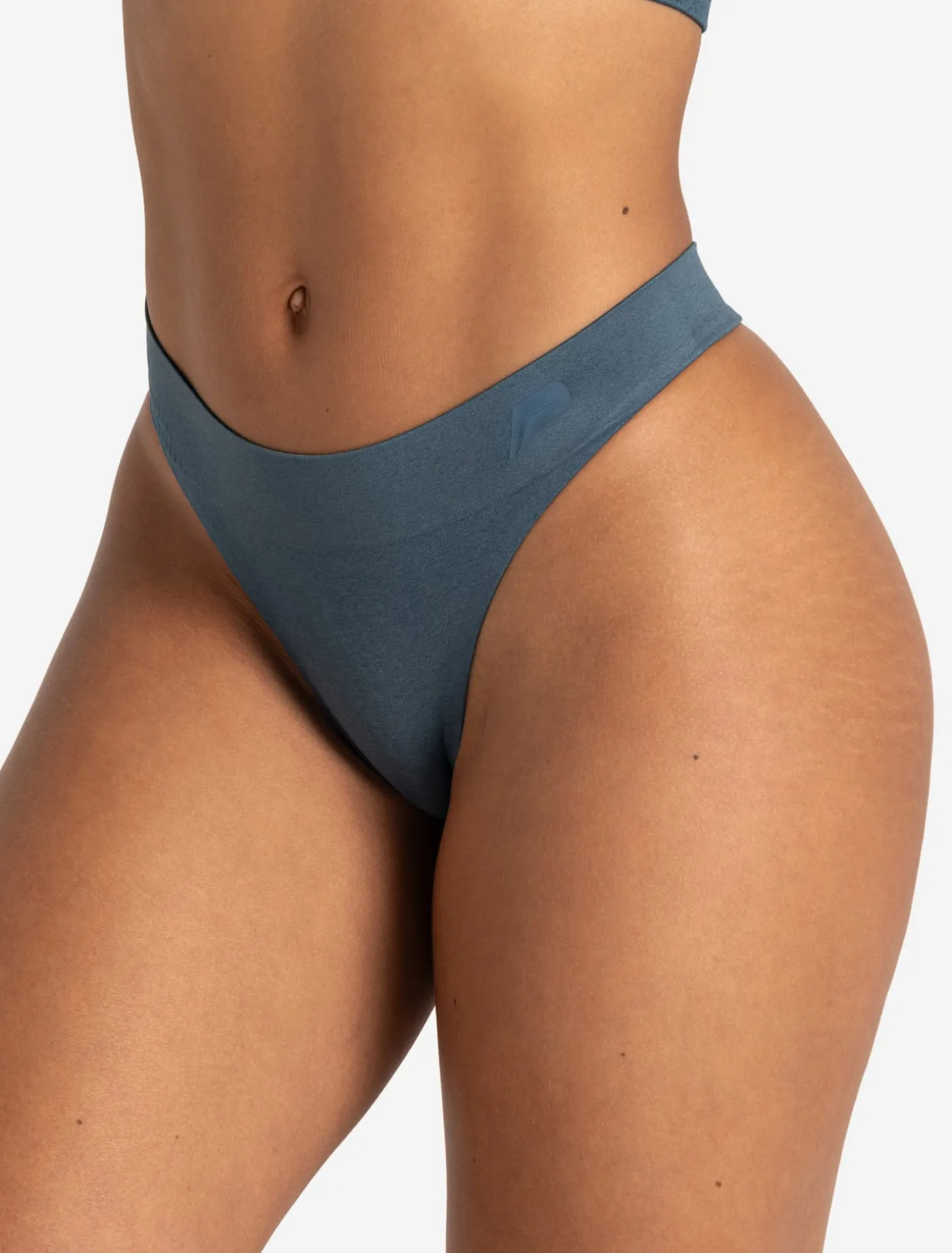 ADAPT 2.0 Seamless Thong Petrol Blue