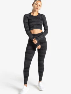 Boost Seamless Long Sleeve Crop Top Black