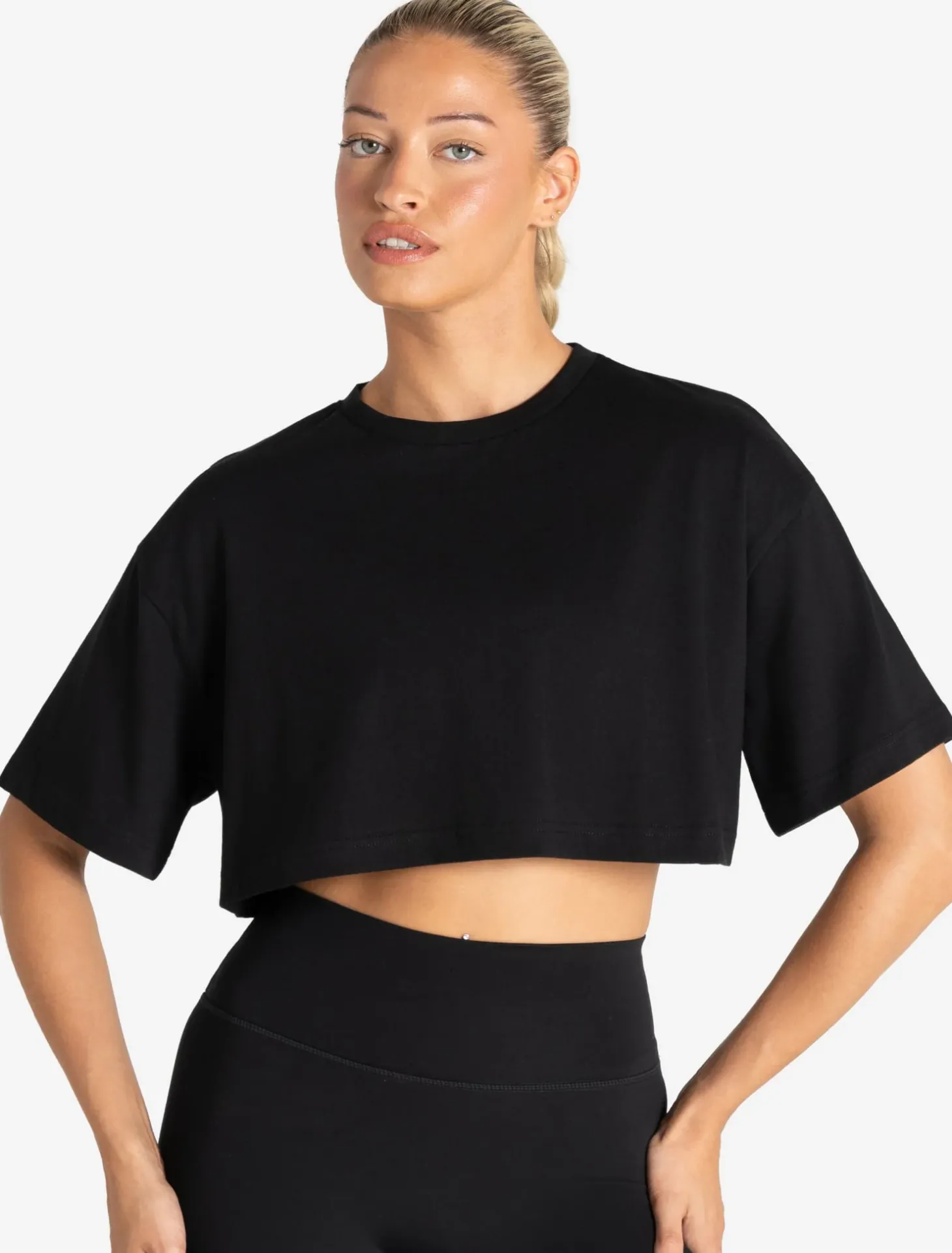 Core Crop T-Shirt Black