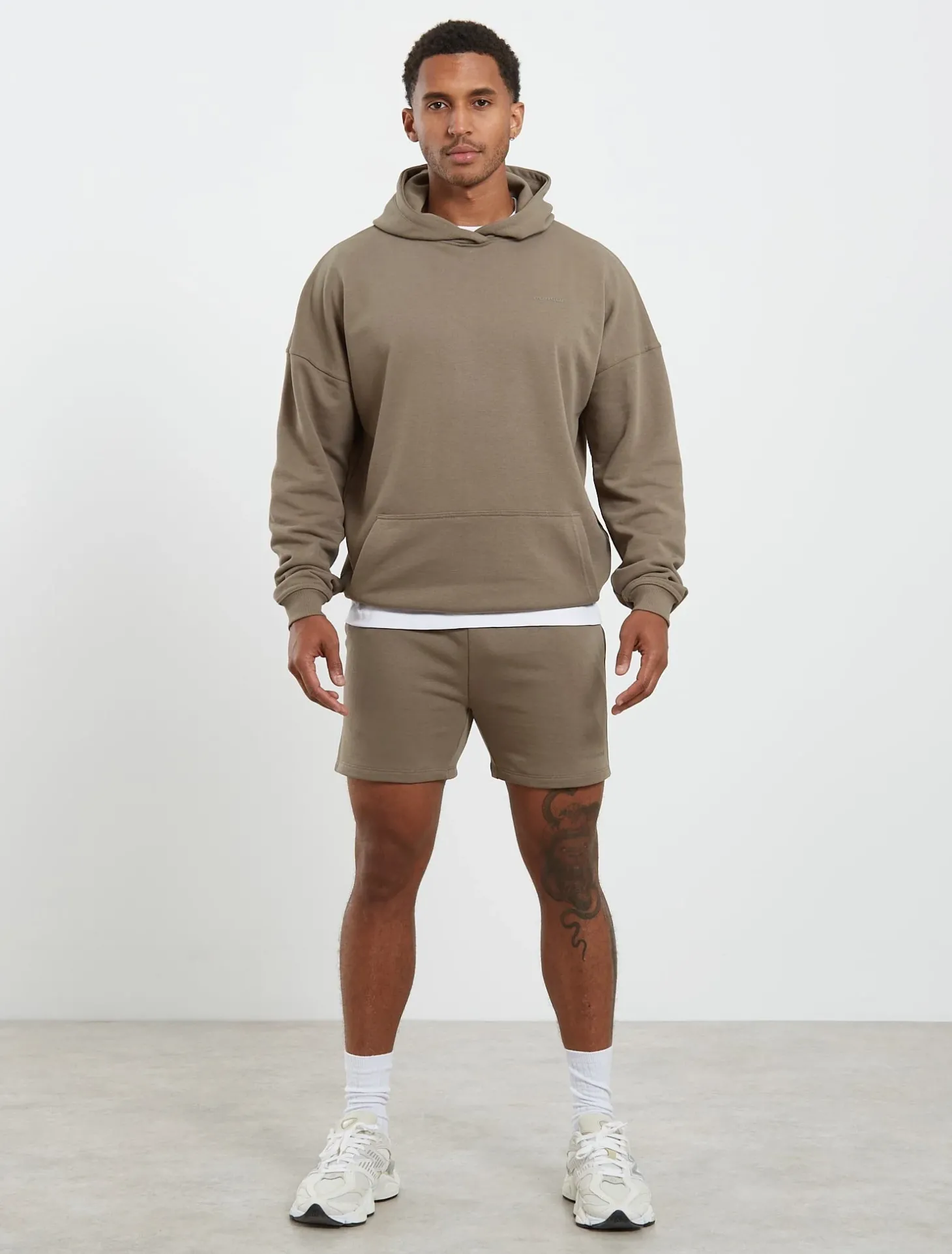 Core Loopback Shorts Olive