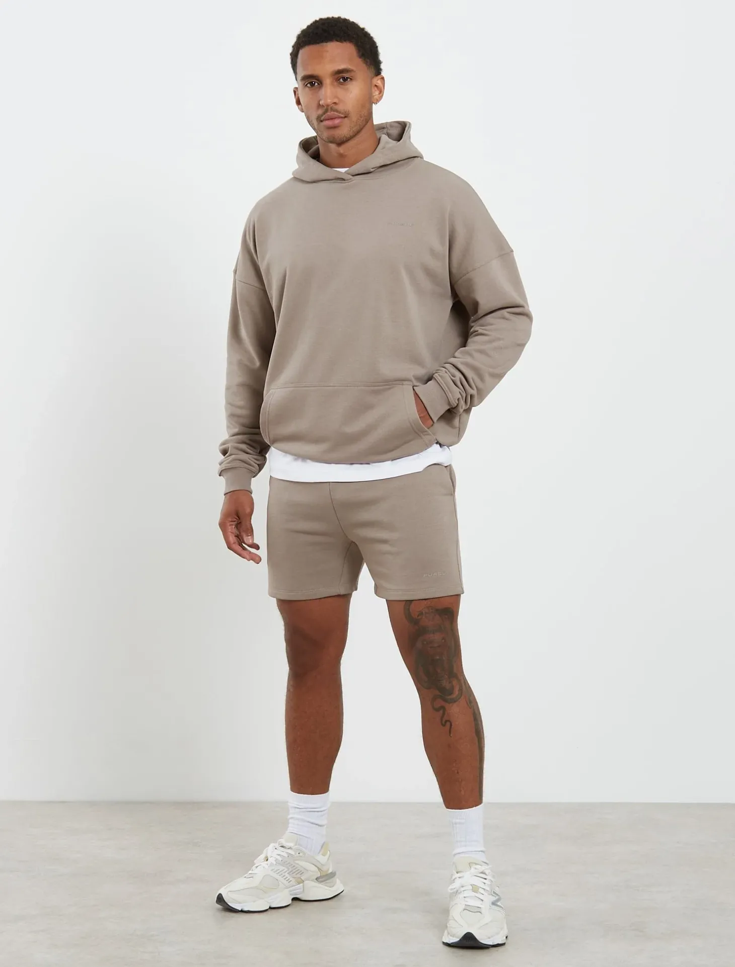 Core Loopback Shorts Taupe