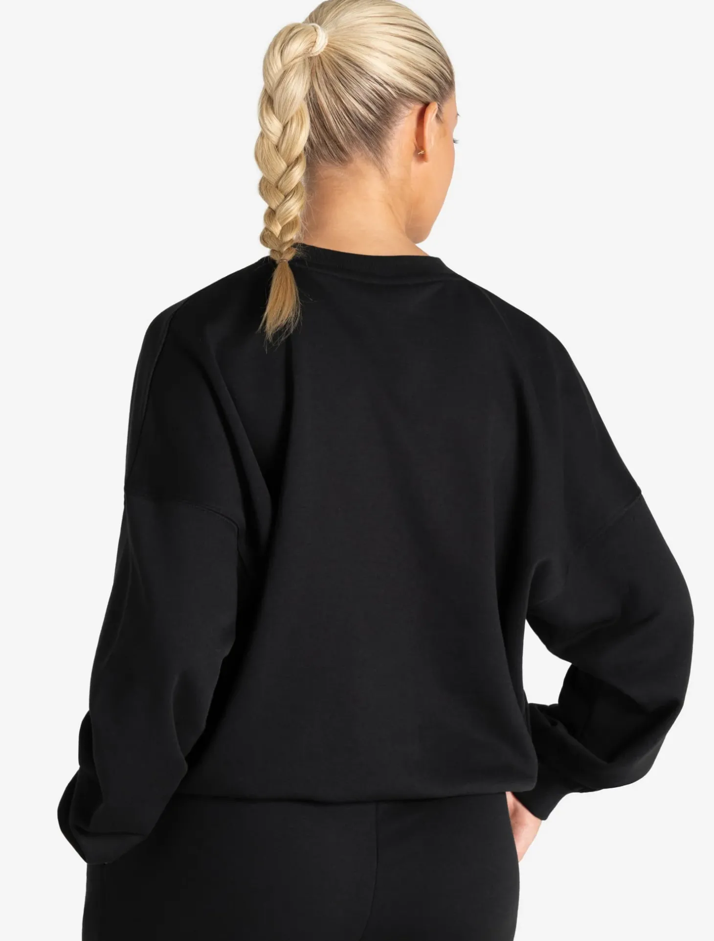 Core Sweater Black