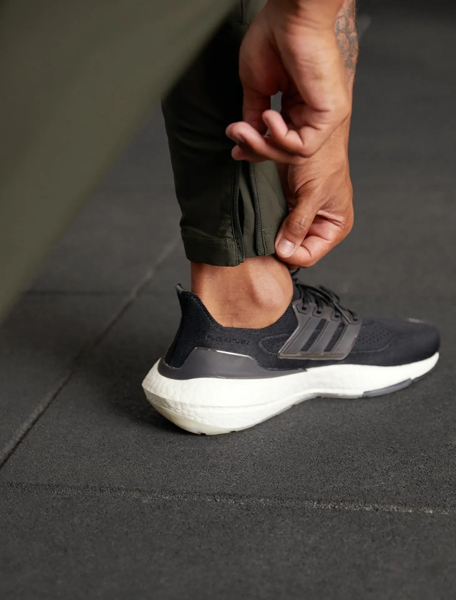 Hybrid Everyday Joggers Dark Olive