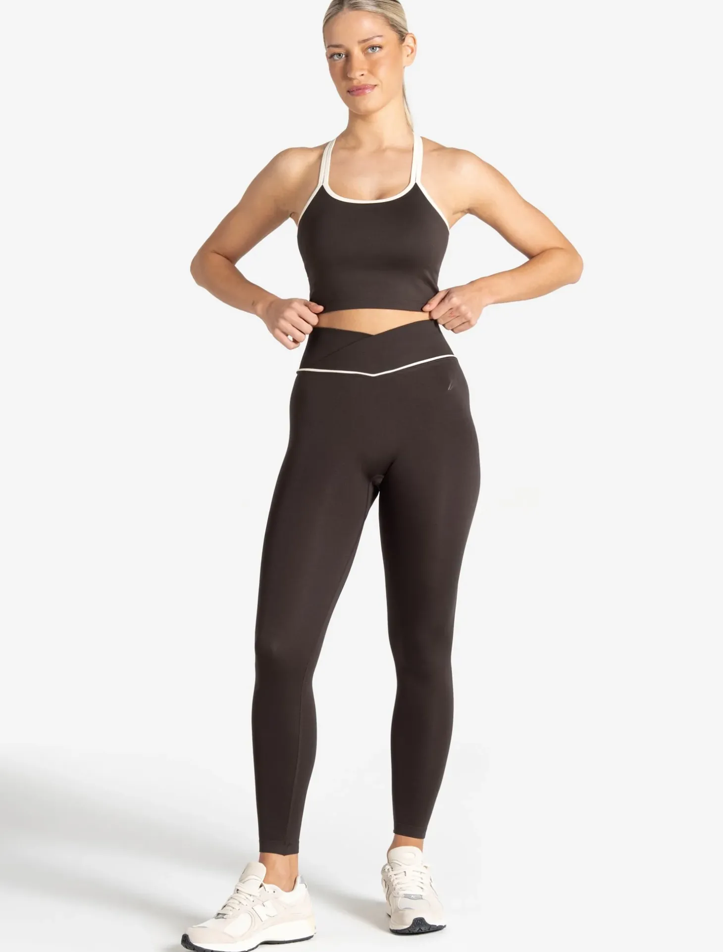 Sculpt Seamless Built-In Bra Tank Espresso/Marshmallow