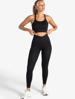 Sculpt Seamless Built-In Bra Tank Black