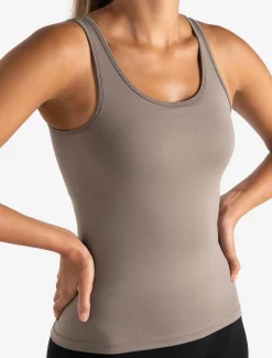 Sculpt Seamless Built-In Bra Vest Taupe