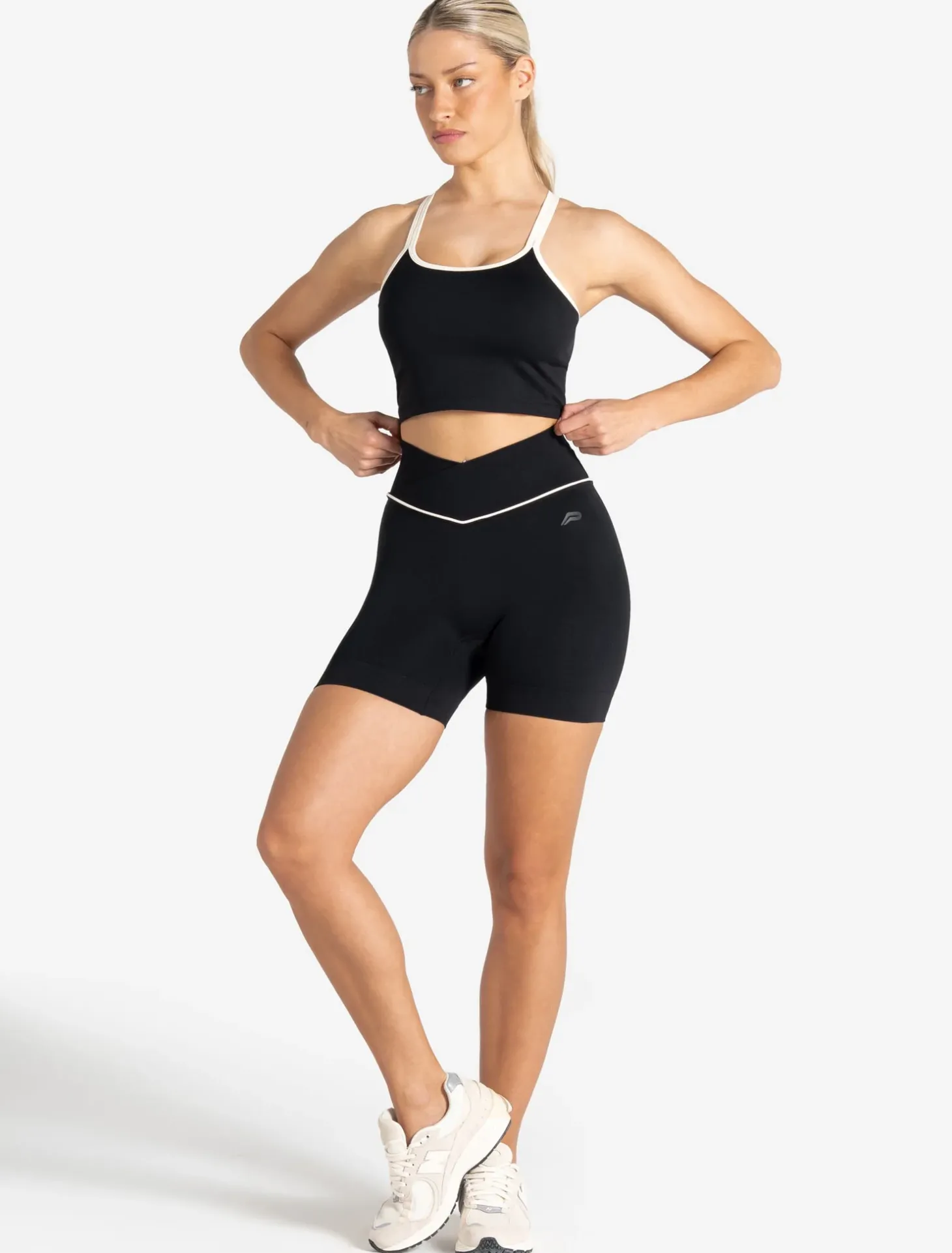 Sculpt Seamless Scrunch Shorts Black/Marshmallow