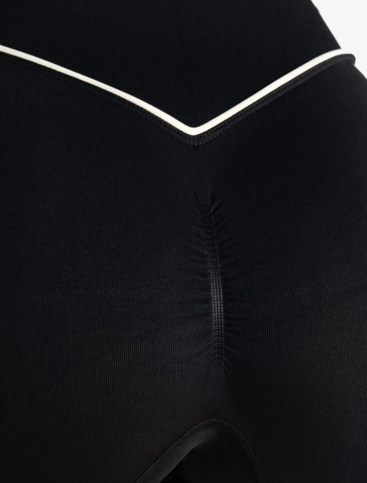 Sculpt Seamless Scrunch Shorts Black/Marshmallow