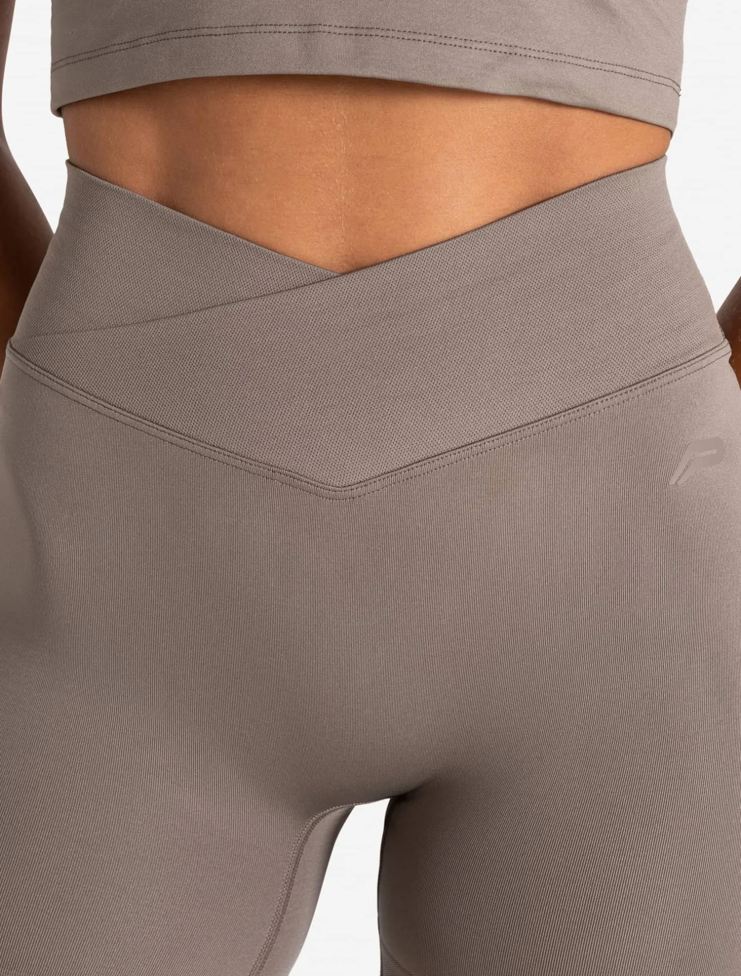 Sculpt Seamless Scrunch Shorts Taupe