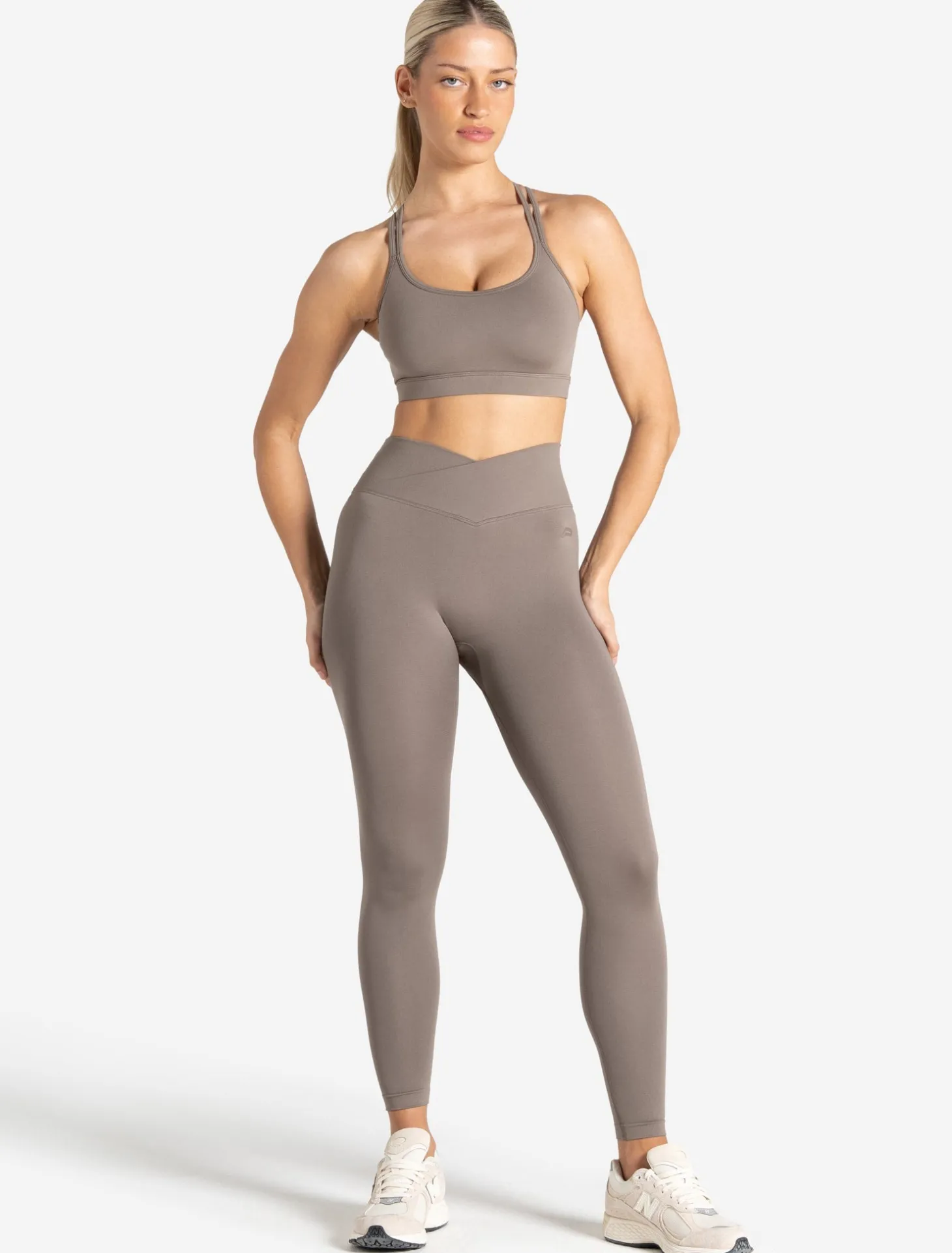 Sculpt Seamless Sports Bra Taupe