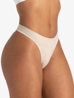 Seamless Thong Cream