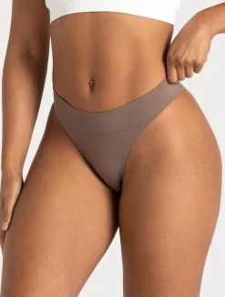 Seamless Thong Mocha