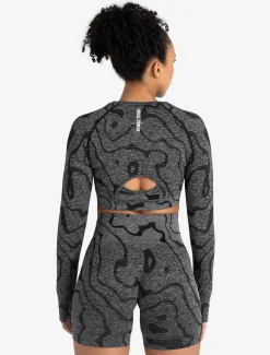 Sustainable Seamless Long Sleeve Crop Top Black
