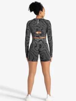 Sustainable Seamless Long Sleeve Crop Top Black